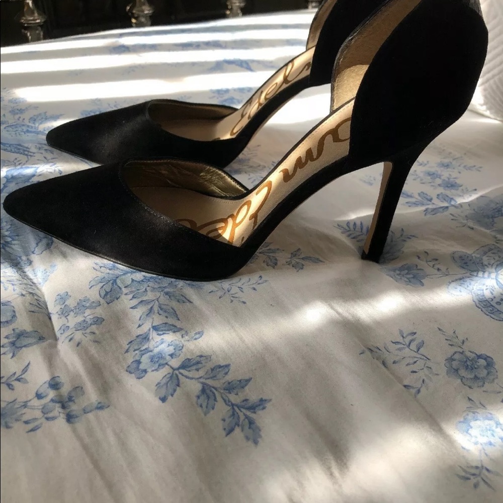 Sam Edelman Black Suede Pointed Toe size 7.5